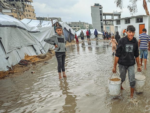 Israele: ministro Katz risponde all'Arabia Saudita, incidenti con UNIFIL attribuiti alla pioggia, commissione per indagare sul 7 ottobre