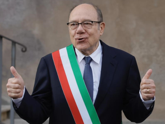 Roberto Verdone è stato sindaco di Roma per 24 ore in occasione del suo 75° compleanno