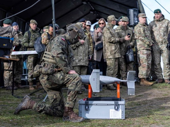 Ucraina - Russia, le notizie sul conflitto in diretta | L'Ucraina colpisce strutture militari russe con missili Atacms. L'esercito: «Gli attacchi con armi a lungo raggio continueranno»