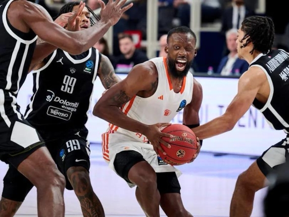 Basket, Aquila-Chemnitz 94-105: Trento cade ancora in Eurocup. Quinta sconfitta consecutiva