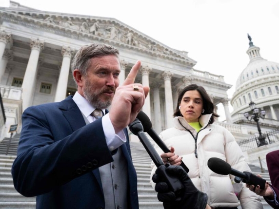 Thomas Massie: Trump è ora con noi, rivelare tutti i dettagli su Epstein lo renderà più forte