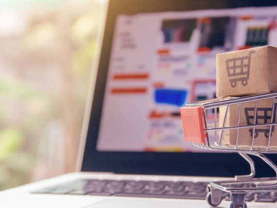 E-commerce in Italia: 35 milioni di acquirenti online, spesa digitale a 66 miliardi di euro e crescita del 273 %