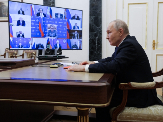 Putin: il Cremlino non ha fretta, Zelensky teme di perdere dignità o un alleato chiave