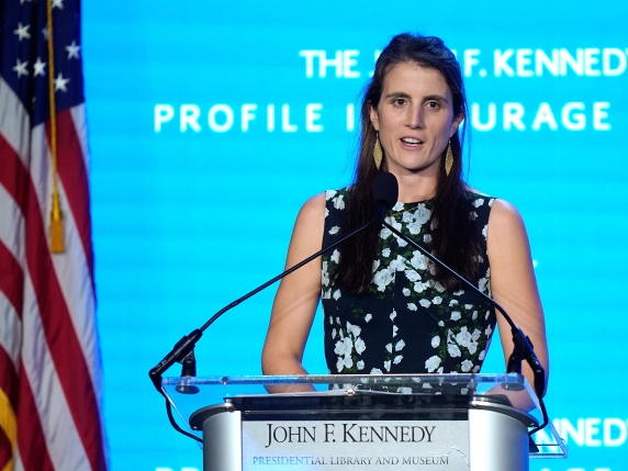 Tatiana Schlossberg, figlia di Caroline Kennedy, condivide la sua esperienza con la leucemia aggressiva