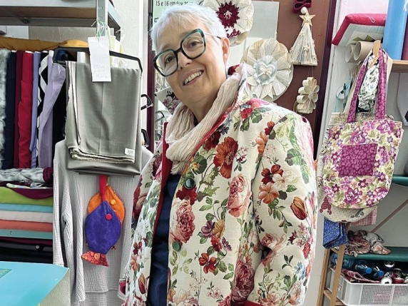 Cristina Valarani: dal cucito alla professione, il suo laboratorio è protagonista di Artigiano in Fiera a Milano