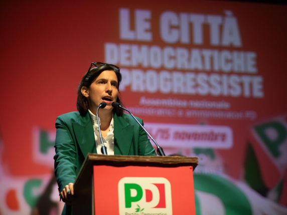 Schlein a Montepulciano: il PD amplia la maggioranza con nuovi sostenitori