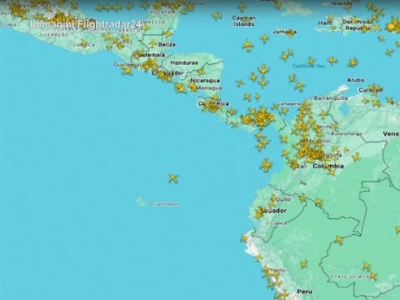 Pochi voli attraversano lo spazio aereo venezuelano, secondo le autorità