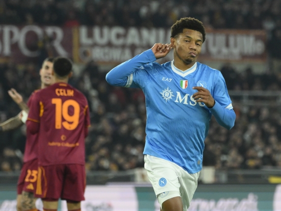 Napoli and Milan share lead