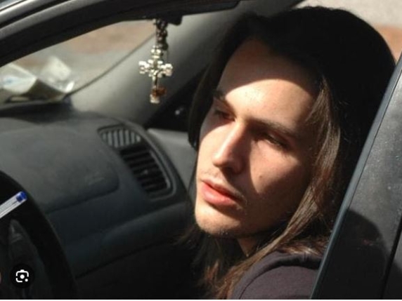 Sempio davanti alla casa di Chiara Poggi, il giorno del delitto: le foto inedite del 13 agosto 2007