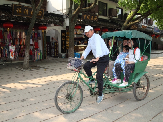 Cina tassa i profilattici per aumentare la natalità