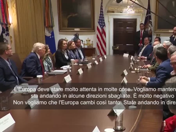 Trump denuncia le politiche europee su migrazione, commercio e clima
