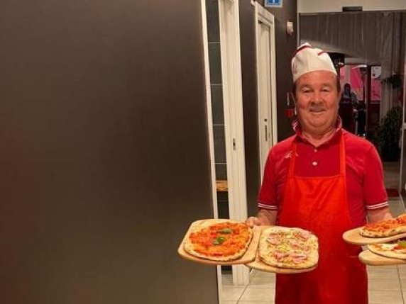 Giulio, padre di Andrea Malorni, sogna un tè con il figlio adottato