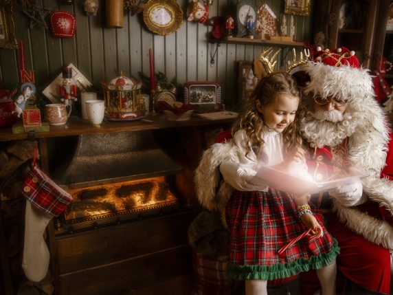 Come raccontare la verità su Babbo Natale ai bambini senza spegnere la loro meraviglia
