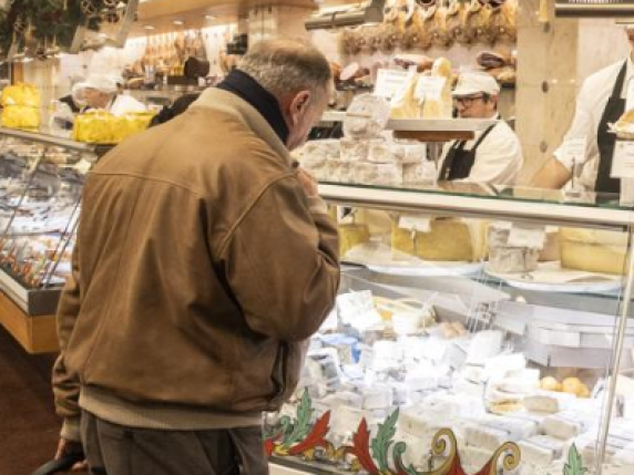 Russi, colf e avvocati in loden in fila da Peck, il tempio dei buongustai milanesi: «Ho battuto uno scontrino da 60mila euro»