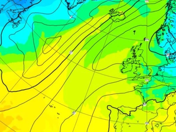 Meteo, arriva il vortice polare: vento gelido e pioggia sul Natale. Convocata a Roma l'unità di crisi della Protezione civile | Le previsioni