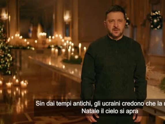 Il messaggio di Natale di Zelensky: «Abbiamo un desiderio: che possa morire»