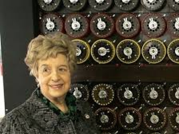 Morta a 99 anni Ruth Bourne: decifrò i messaggi dei nazisti in codice «Enigma»