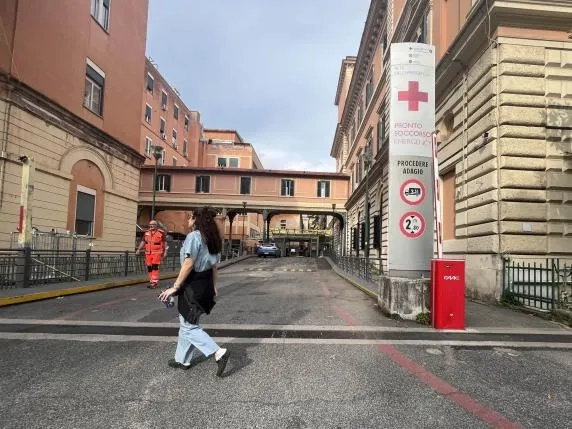 Testimone di Geova operata con trasfusione di sangue: il chirurgo dell'Umberto I rischia la denuncia