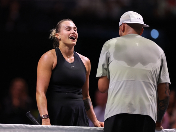 The 'Battle of the Sexes' Sabalenka-Kyrgios in Dubai goes to the Australian, 3-6; 3-6