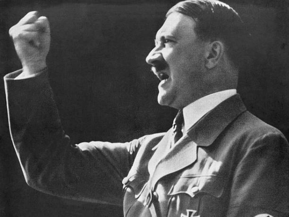 L'IA può imitare figure storiche controverse: il caso di Hitler