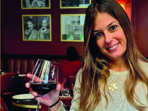 Sara Tommasi: «Dalla Bocconi a Lele Mora, guadagnavo 10 mila euro a serata. Ero bipolare, con la droga ho perso tutto»