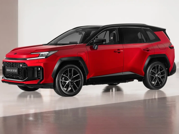 Toyota domina il mercato italiano con veicoli ibridi: la Rav4 è la più venduta al mondo