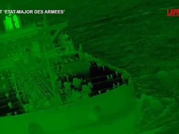 Marina francese intercetta petroliera russa: immagini dell'operazione