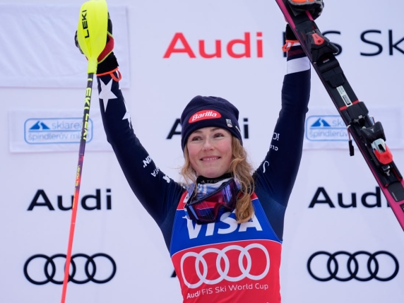 Sci, Mikaela Shiffrin insuperabile, vince lo slalom di Špindlerův Mlýn e la Coppa del mondo di specialità Sci, Mikaela Shiffrin insuperabile, vince lo slalom di Špindlerův Mlýn e la Coppa del mondo di specialità