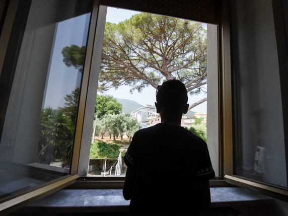 La nuova vita di Edoardo (18 anni) dopo i coltelli e la droga: «Mi sentivo forte, facevo paura agli altri. In realtà stavo morendo»