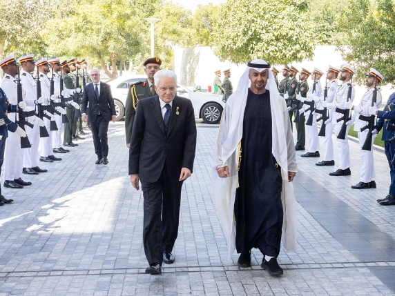 Mattarella prima visita di stato ad Abu Dhabi: «Collaborazione concreta tra Italia ed Emirati Arabi Uniti»