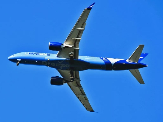 Trump, guerra al Canada: «Ritiro la certificazione ai jet Bombardier». Centinaia di aerei coinvolti