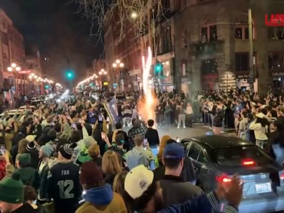 Super Bowl 2026, trionfano i Seahawks: scoppia la festa a Seattle