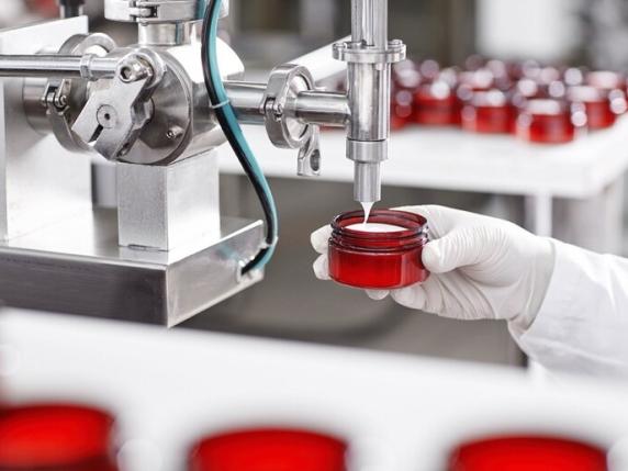 La crisi della chimica in Europa: persi 20 mila posti di lavoro e chiusure raddoppiate in tre anni