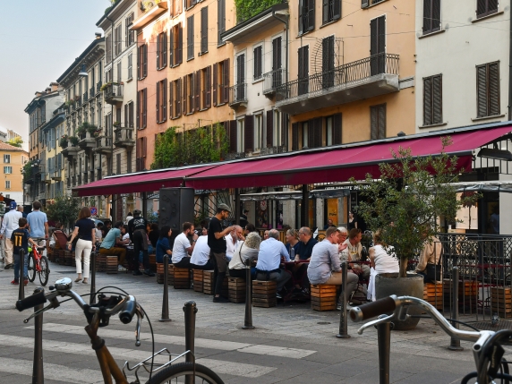 Il quartiere in cui viviamo potrebbe «farci invecchiare» prima