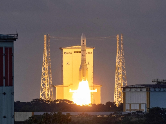 Il razzo europeo più potente è pronto al decollo: il primo volo di Ariane 64 e l'alleanza con Jeff Bezos