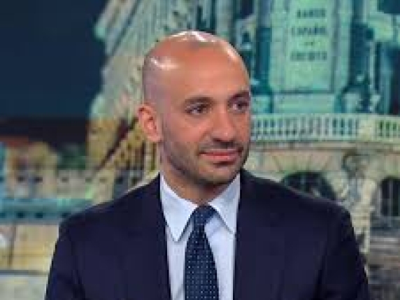 Macron seeks EU Russia talks