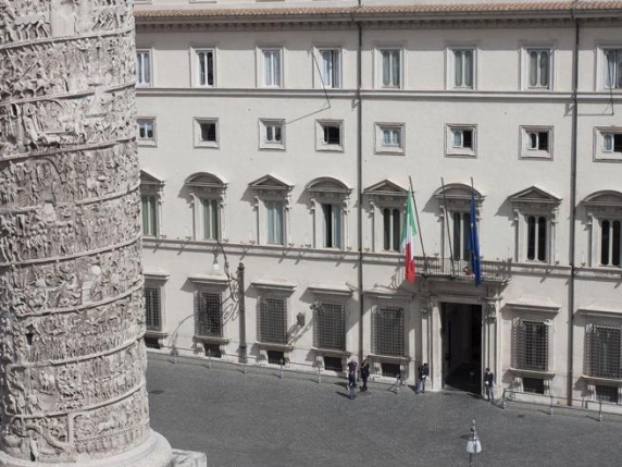 Palazzo Chigi taglia lo smart working: voto unanime, i dipendenti decidono lo sciopero