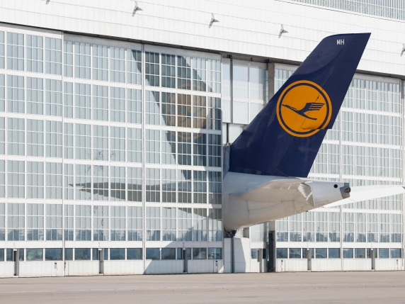 Lufthansa, sciopero dei piloti per 24 ore: cancellati centinaia di voli, ecco l’impatto sull’Italia