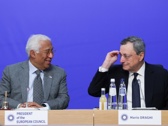 Draghi, l’allarme al vertice Ue: «L’economia peggiora, è urgente agire»