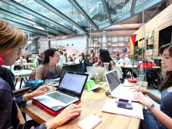 In Italia aumentano i finti autonomi: chi sono i «dependent contractor» (quasi mezzo milione)