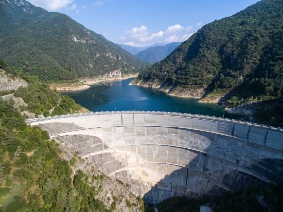 Vajont, un progetto vuole riaprire una centrale idroelettrica nei luoghi del disastro del 1963. Il sindaco di Erto: «Sono favorevole»