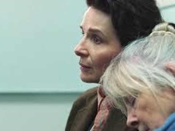 Juliette Binoche: «Così affronto gli abissi della mente» Juliette Binoche: «Così affronto gli abissi della mente»
