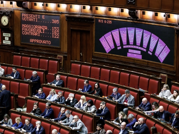 Il ministro Tajani: il Board serve alla pace. In Aula lo scontro con Schlein