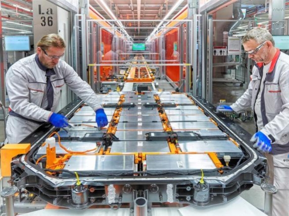 La crisi della metalmeccanica: quasi mille vertenze e 115 mila lavoratori coinvolti