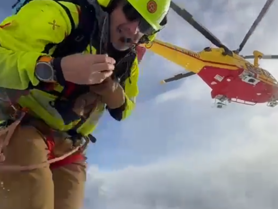 Valle d'Aosta, valanga a Punta Leysser travolge e uccide uno scialpinista. Un altro è ferito, tre illesi
