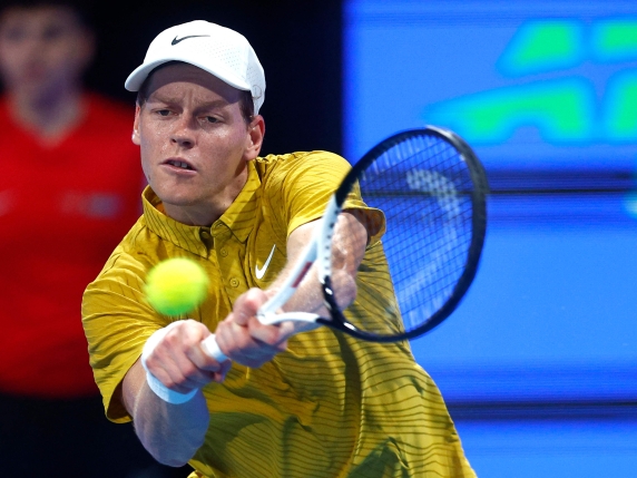 Sinner-Mensik, quarti a Doha: Jannik non sfrutta quattro palle break, si va al tie break | Live 6-6