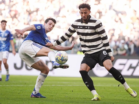 Pagelle Juventus-Como: Di Gregorio malissimo (4,5). McKennie, errore madornale (4). Openda, manca solo la musica di Titanic (4)