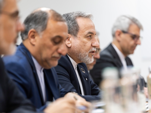 I colloqui Usa-Iran tra spiragli e cautela. Sanzioni, missili e trattive sui siti nucleari