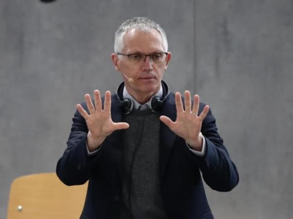 Stellantis, gli stipendi 2025: Tavares ancora il più pagato con 11,9 milioni, al nuovo ceo Filosa 5,4 milioni