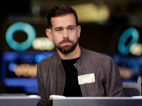 Il fondatore di Twitter Dorsey licenzia il 40% dei dipendenti della nuova azienda: «L’Ai ha cambiato il modo lavorare»
